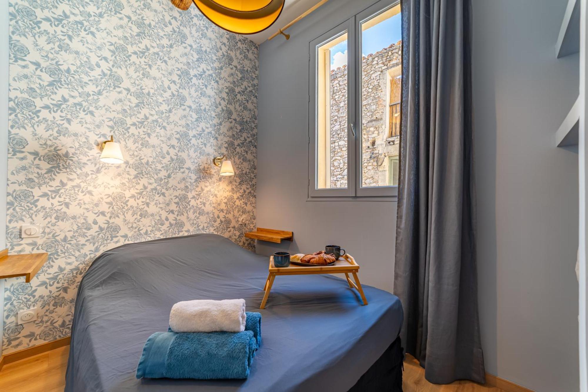 Le Bleu Jean Denim Arenes - Une Nuit A Nîmes Eksteriør billede